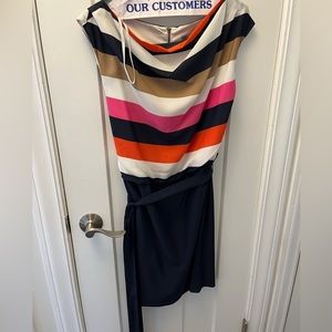 Fun colored short dress with belt